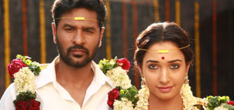 சரியாக 9.9.9 (2+0+1+6) ஆம் தேதி இரவு 9 மணி, 9  நிமிட அளவில்  வெளியாக இருக்கிறது ‘தேவி’ படத்தின் டிரைலர்